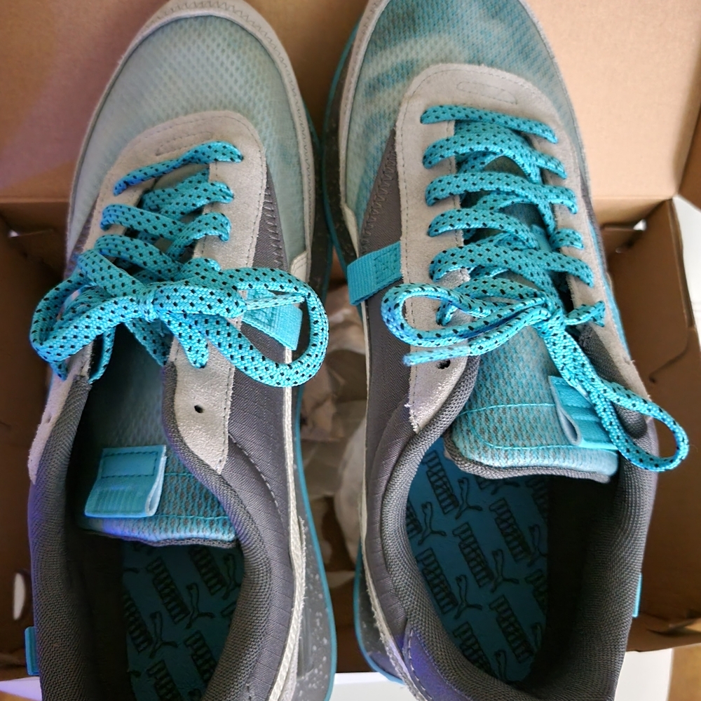 PUMA..sz 13 mens..turquoise/grey